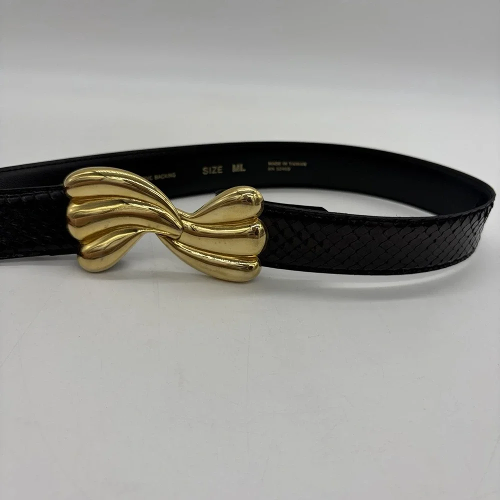 Vintage 80's Womens M/L Belt Black Genuine Snakeskin Sculptural Gold Tone Buckle